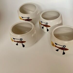Set of 4 Ceramic Bowls - EUC - WestBend Ramequin